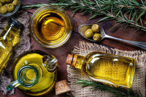 Olio extravergine d'oliva e olive toscane
